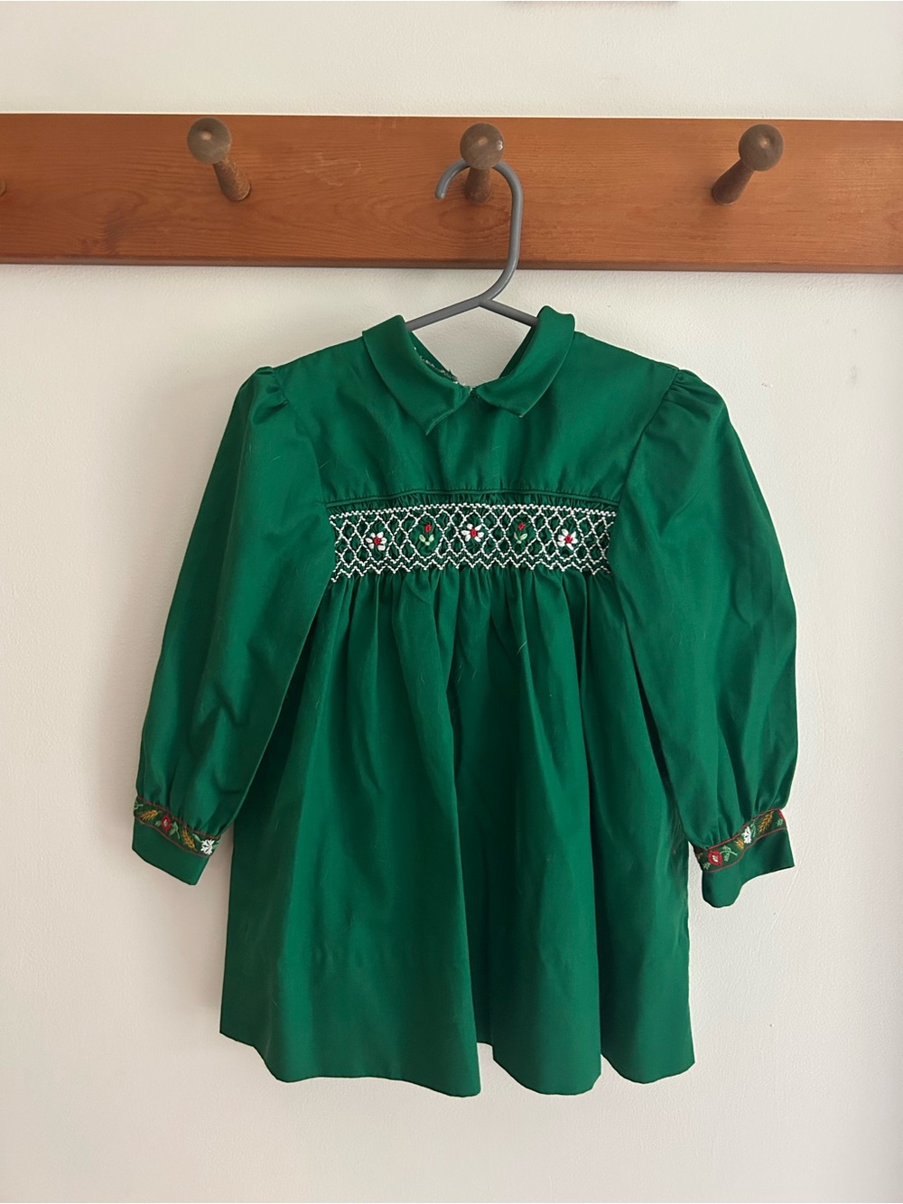 Girls' Emerald Green Smocked Long-Sleeve Dress Top